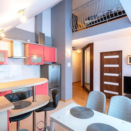 Apartamento Awesome In Zarnowska